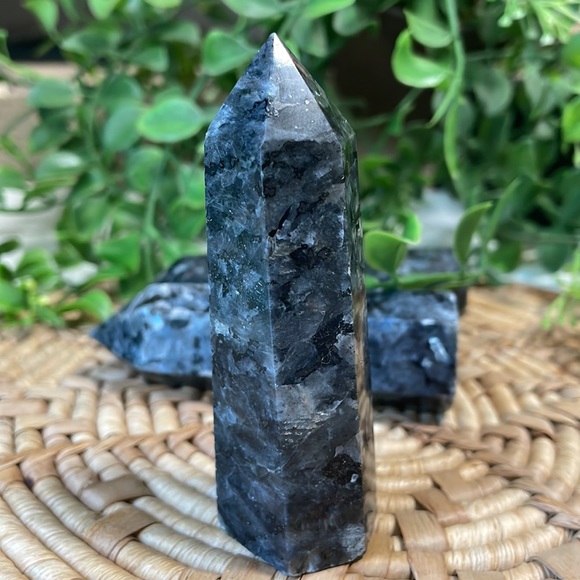 Larvikite Tower Crystal Gemstone Point Black Flash - Picture 6 of 13